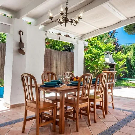 Casa Son Moll بيت للعطل